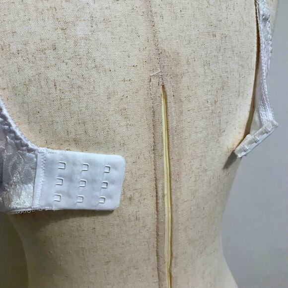 Bali NWT White Bra Women 34B - Picture 7 of 10